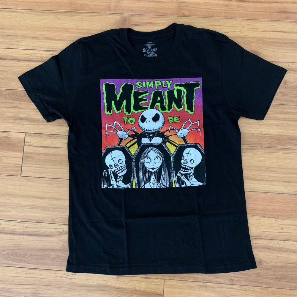NWOT! Nightmare Before Christmas Men’s S/S Tee